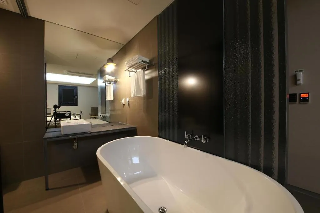 Hotel Yeoubi Busan 0*,  South Korea
